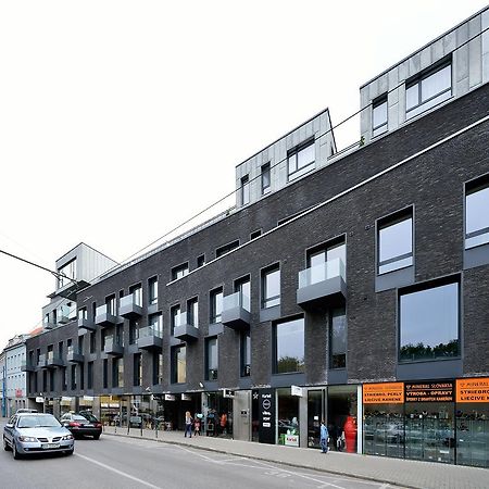 Ambiente Serviced Apartments - Dunajska ブラチスラヴァ エクステリア 写真