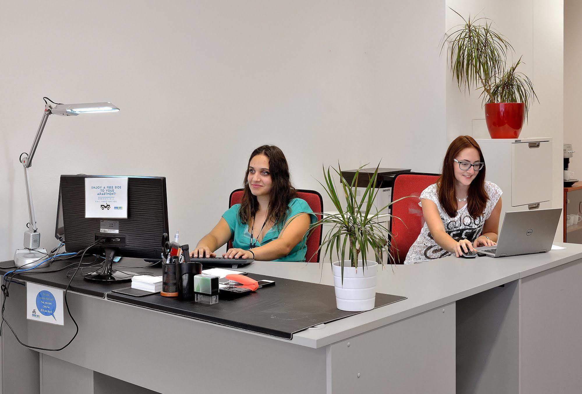 Ambiente Serviced Apartments - Dunajska ブラチスラヴァ エクステリア 写真